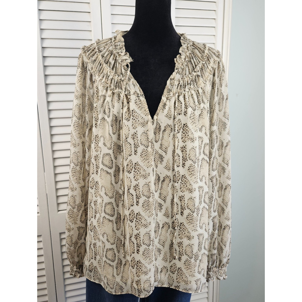 Current Air Anthropologie Animal Print Top long sleeve Peasant size Medium